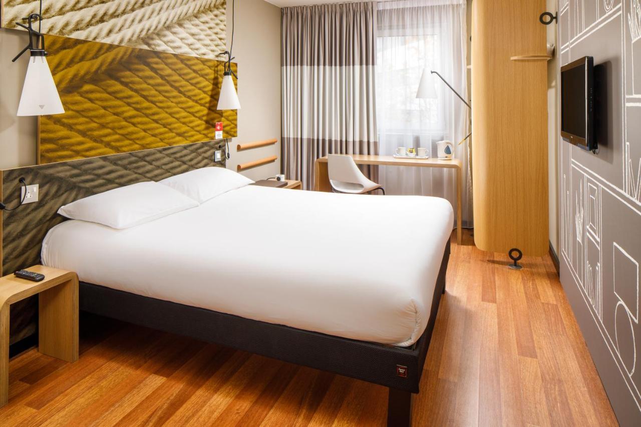 Ibis Bristol Centre Hotel Bagian luar foto