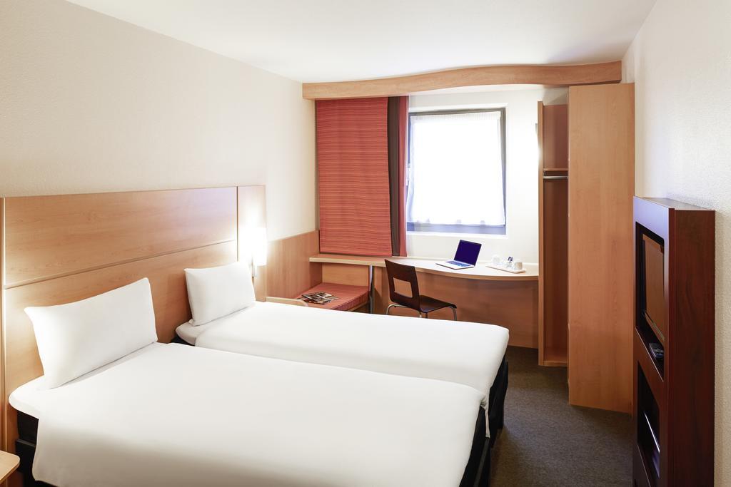 Ibis Bristol Centre Hotel Bagian luar foto